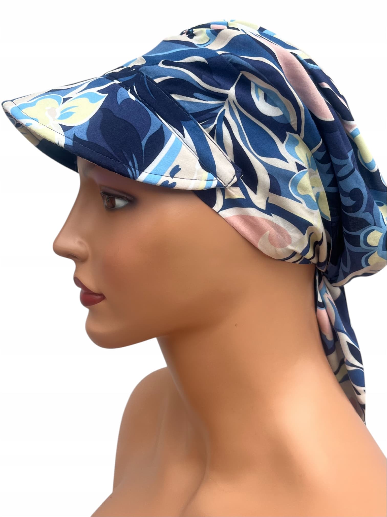 Tess z daszkiem w-471