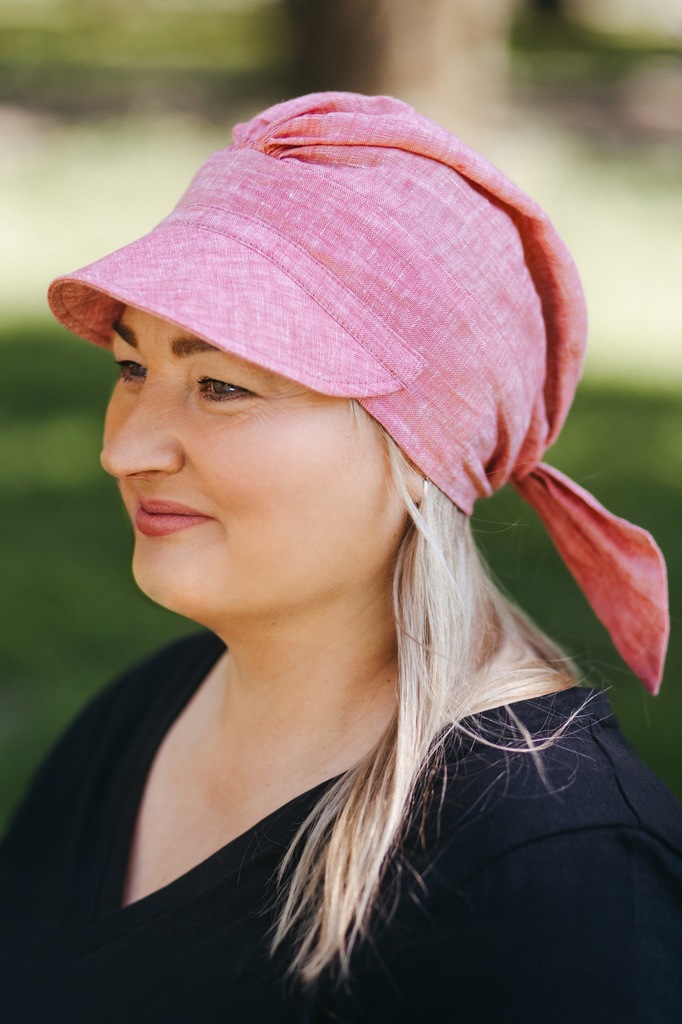 Tess z daszkiem len red